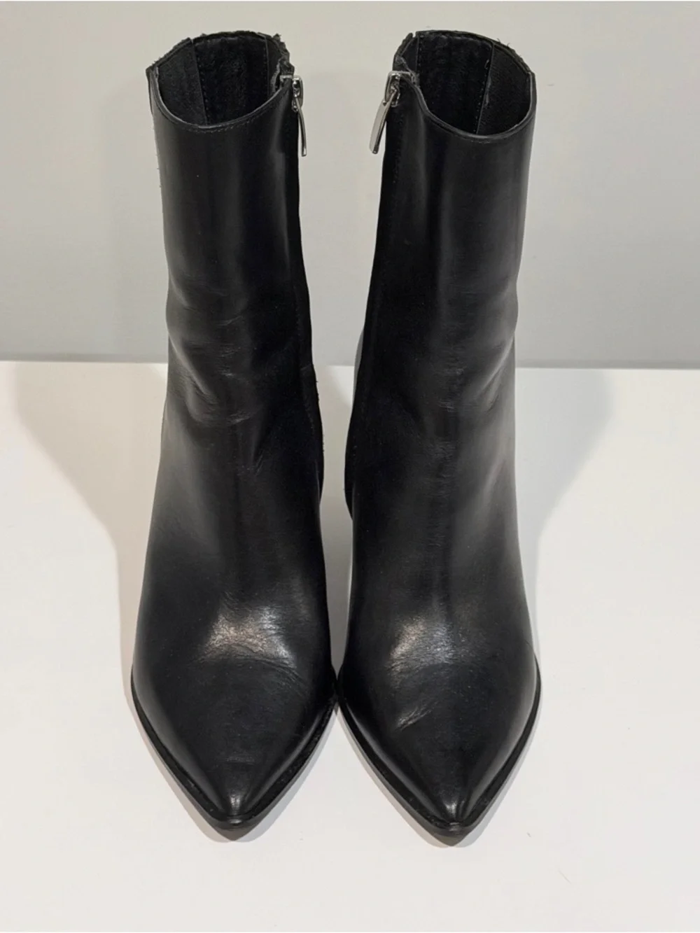 Steve Madden Pointed Toe Black Leather Work Western Coachella Ankle Bootie Sz 8